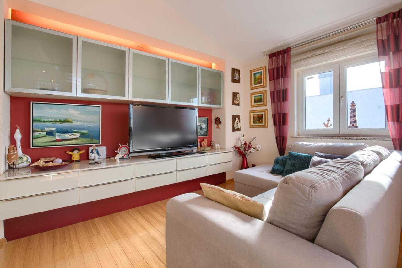 Tomisha Apartment ปิเยชชานา อูวาลา ภายนอก รูปภาพ
